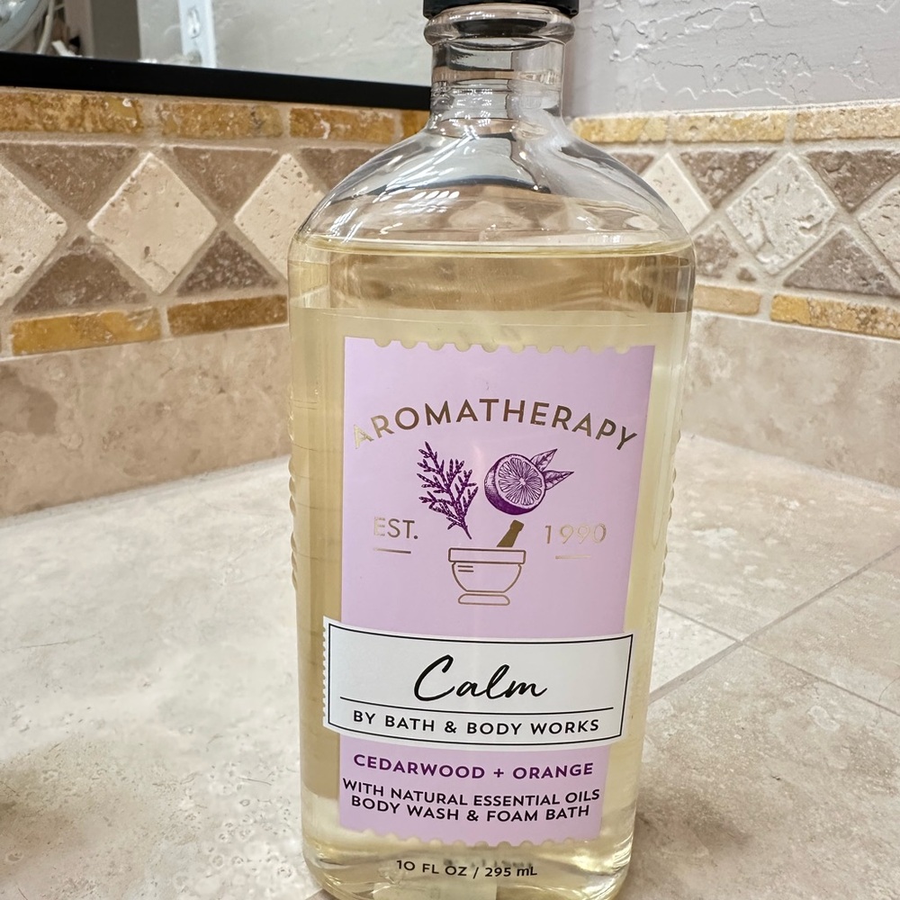 Bath & Body Works Aromatherapy Calm Body Wash - Lavender